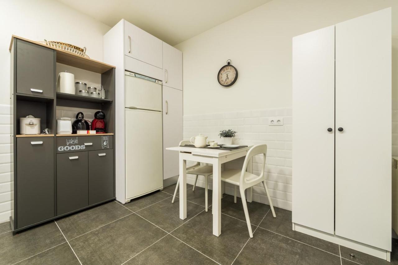 For You Rentals Free Wifi Apartment Temporal Malasana Madrid Center Mal27 Exteriör bild